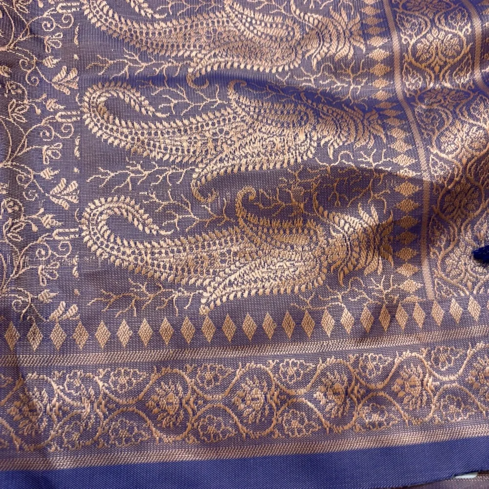 Brand New Bombay Store Artistic Silk Stole Gold‎ and Purple